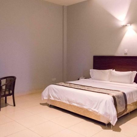 Easy View Hotel Mbarara Екстер'єр фото