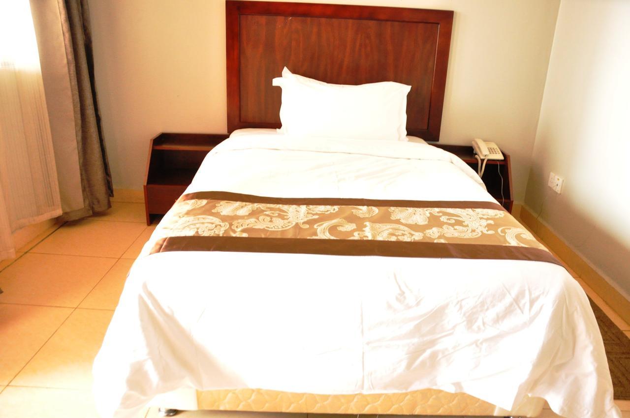 Easy View Hotel Mbarara Екстер'єр фото