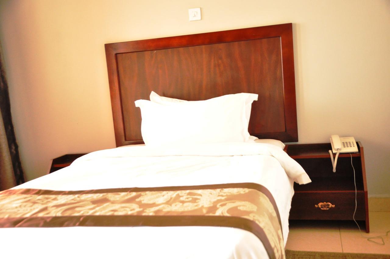 Easy View Hotel Mbarara Екстер'єр фото