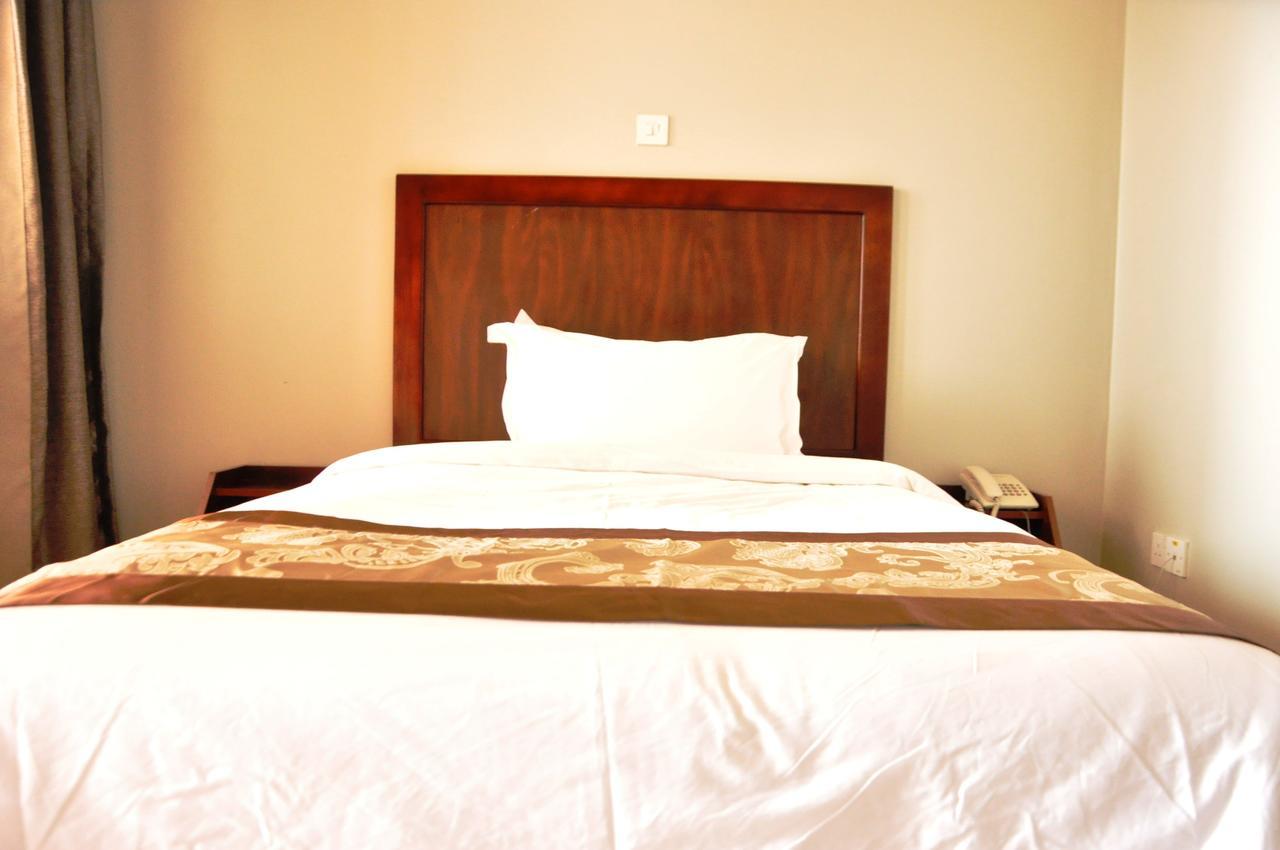 Easy View Hotel Mbarara Екстер'єр фото