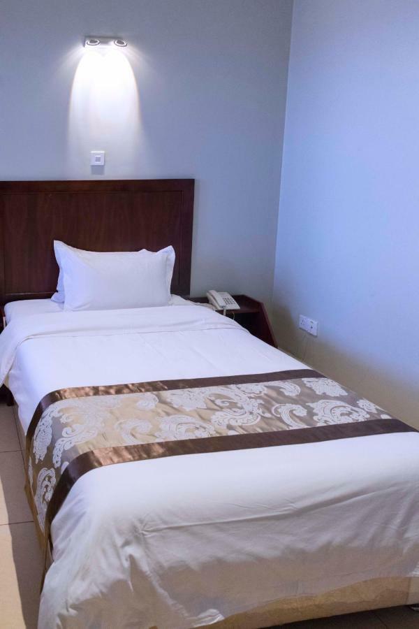 Easy View Hotel Mbarara Екстер'єр фото