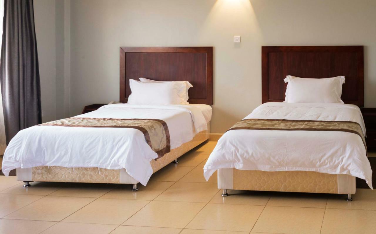 Easy View Hotel Mbarara Екстер'єр фото