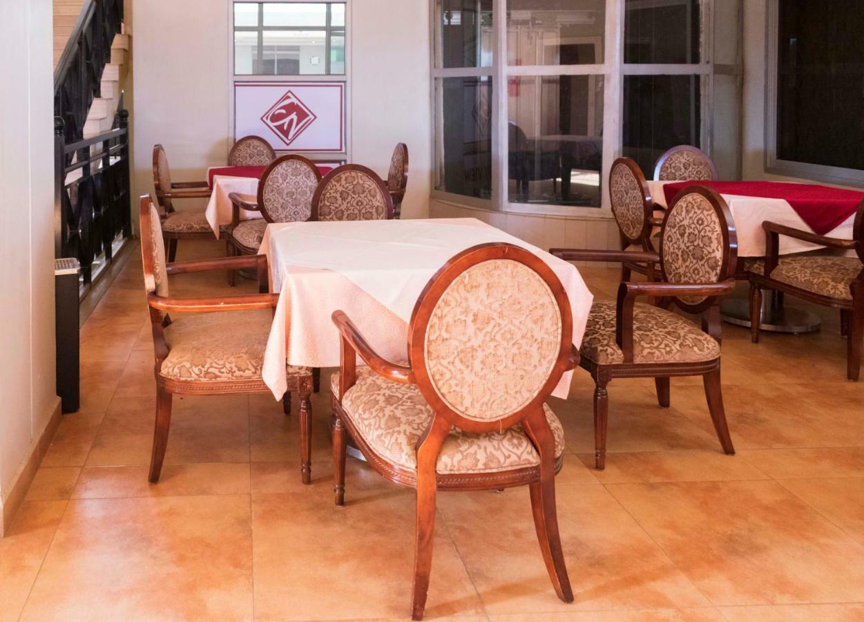 Easy View Hotel Mbarara Екстер'єр фото